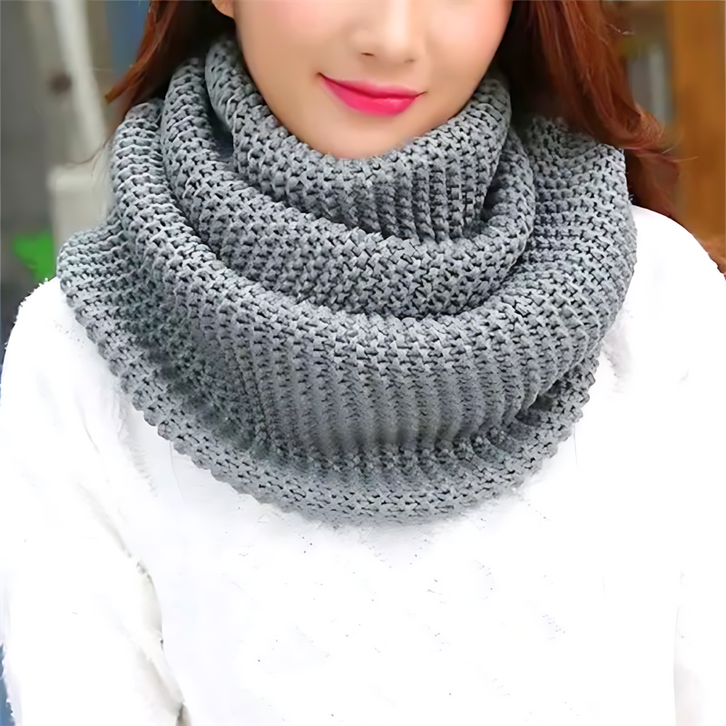 Susannah - Women's Infinity Loop Winter Scarf