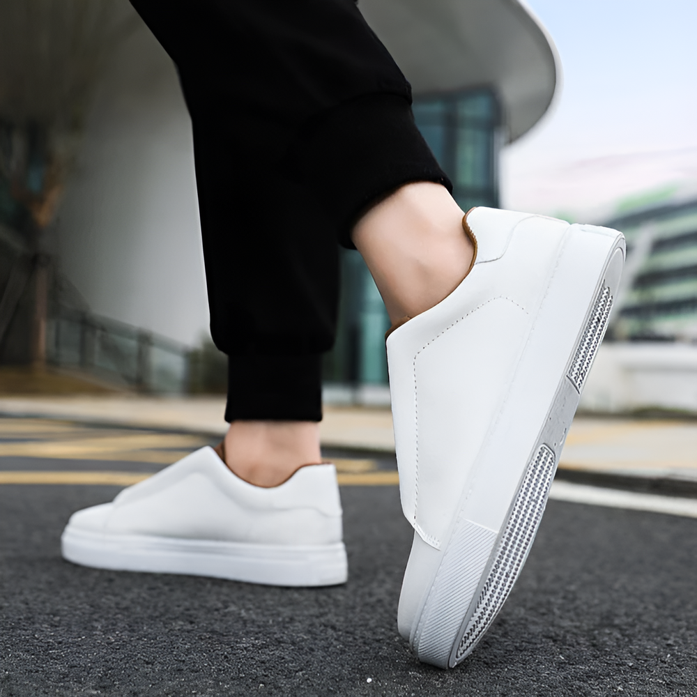 Octavian - Men's Sleek Leather Sneakers
