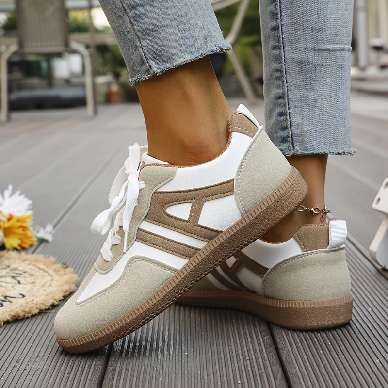 Marlowe | Women's Wide Comfortable Sneakers