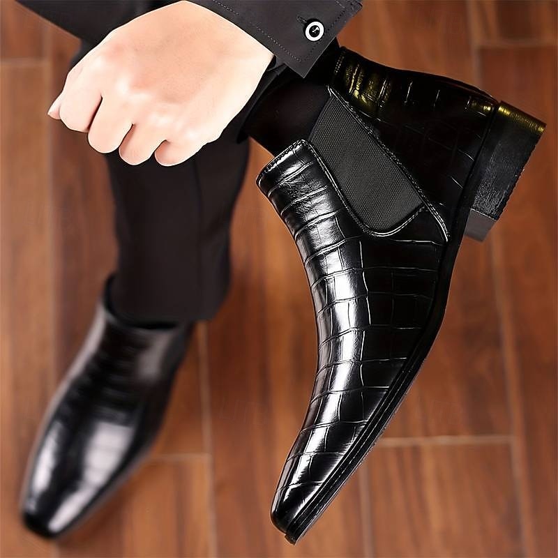 Llewellyn - Men's Refined Chelsea Boots
