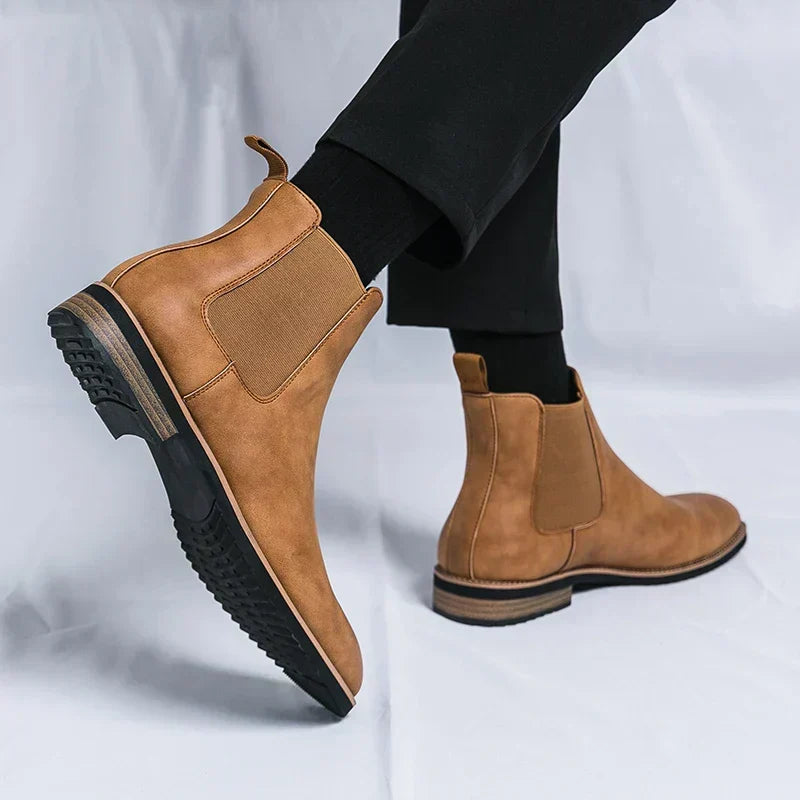 Lawrence - Men's Minimalist Chelsea Boots
