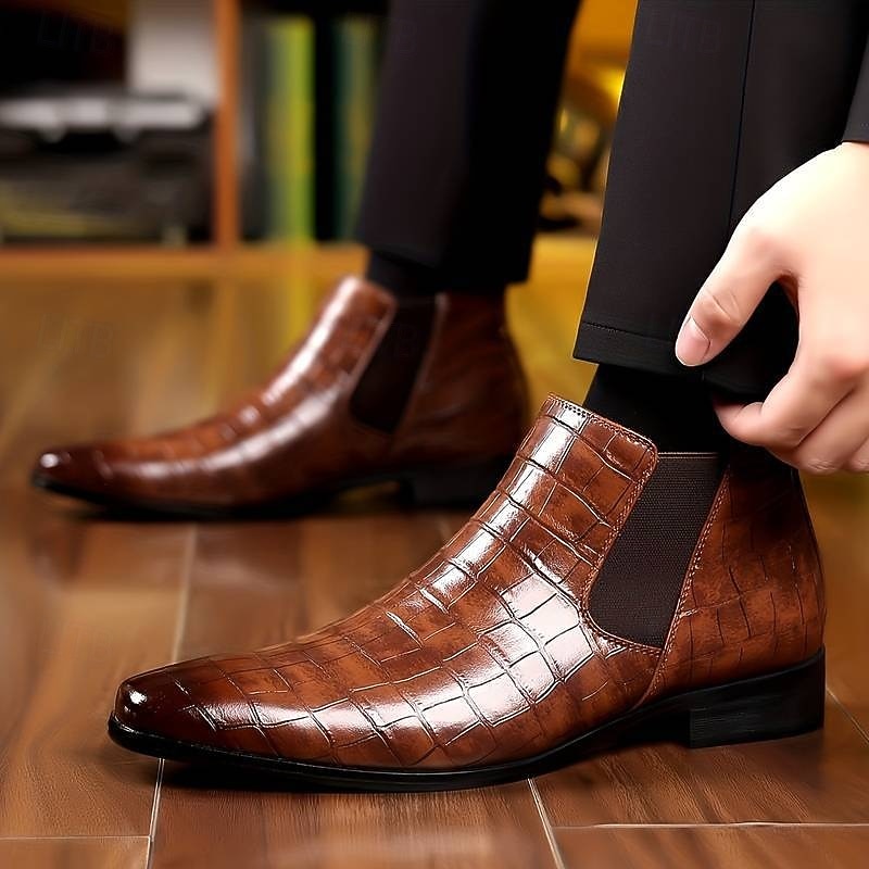 Llewellyn - Men's Refined Chelsea Boots